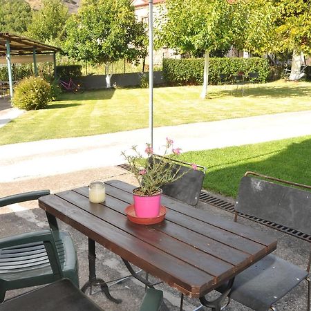 The Other Side Of Meteora With Lush Garden, Bbq & Pavillion Kalambaka Exterior foto