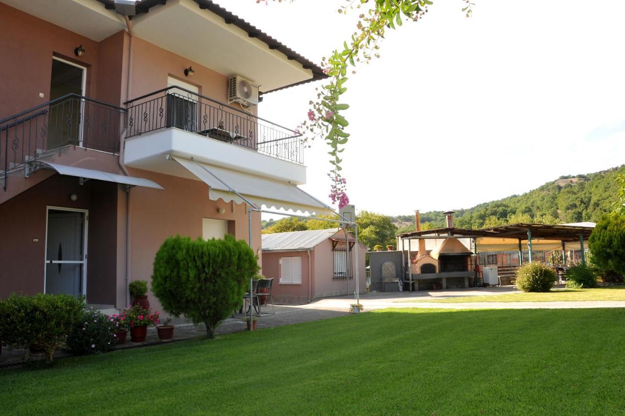 The Other Side Of Meteora With Lush Garden, Bbq & Pavillion Kalambaka Exterior foto