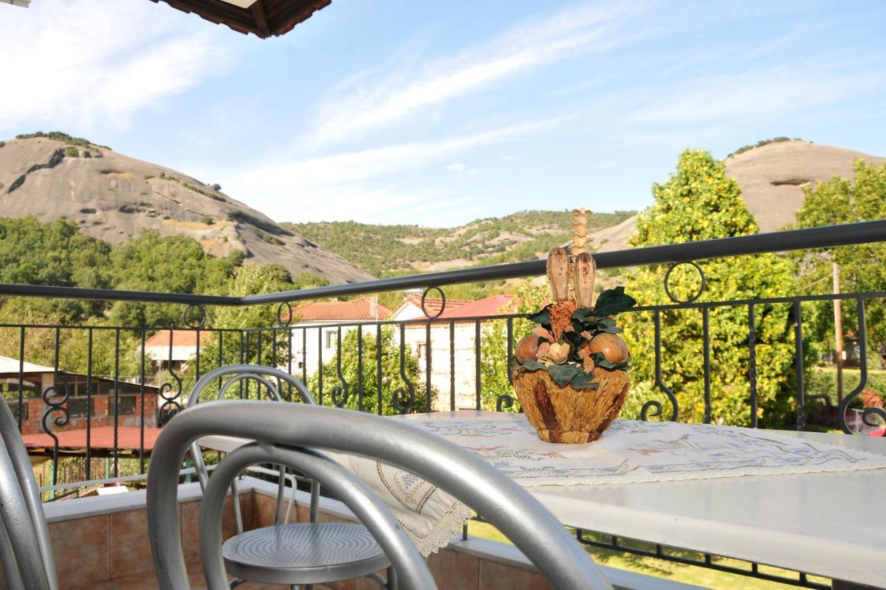 The Other Side Of Meteora With Lush Garden, Bbq & Pavillion Kalambaka Exterior foto